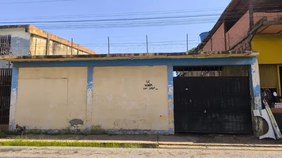 Re/max Abba Ofrece En Vente Terreno Comercial Calle Juncal