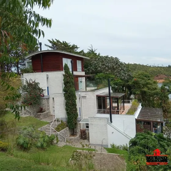 Apartamento En Venta En El Peñol. Cod V5736