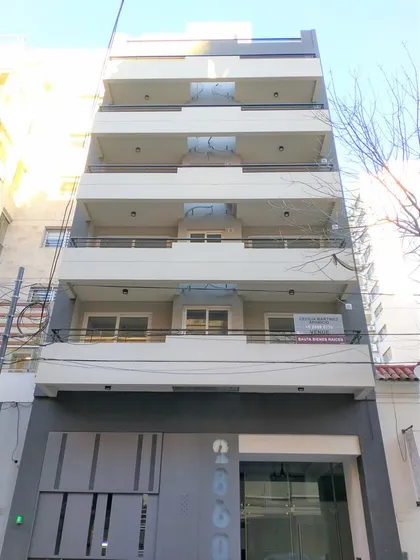 Departamento 2 Ambientes  Categoría Cochera Cubierta.  Excelente Ubicación Belgrano