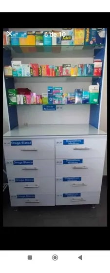 Remate De Mobiliario Para Droguería 
