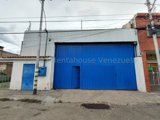 Galpon Comercial En Alquiler Zona Centro El Manteco Barquisimeto  24-10731