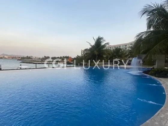 Cgi+ Luxury Ofrece En Alquiler, Lujoso Apartamento En Club De Playa Marina &spa.