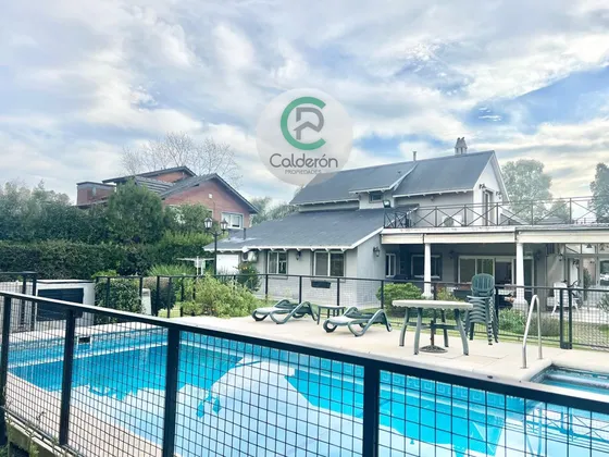 Casa En Venta Barrio Cerrado Campos De Alvarez