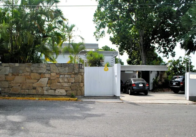 Pc. Espectacular Quinta En Alquiler 750m2  Los Chorros