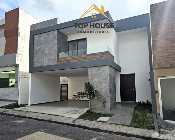 Cas En Venta En Lomas Residencial, Veracruz