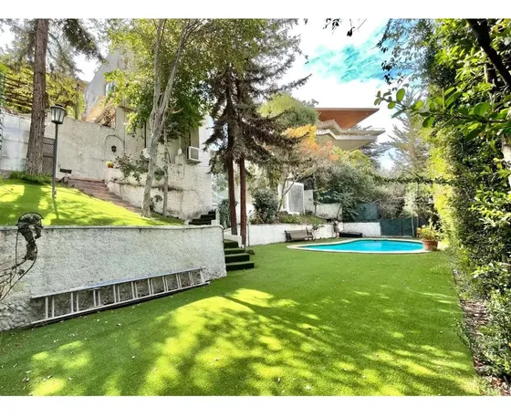 Presidente Riesco - Isidora Goyenechea, Las Condes
