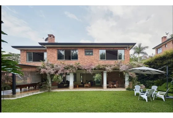 Casa Para La Venta En El Poblado San Lucas 