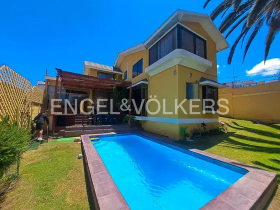 Venta Casa Jardines Del Sur 6 Dormitorios