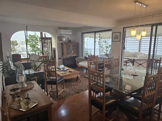 Departamento En Venta De 4 Dorm. En Las Condes