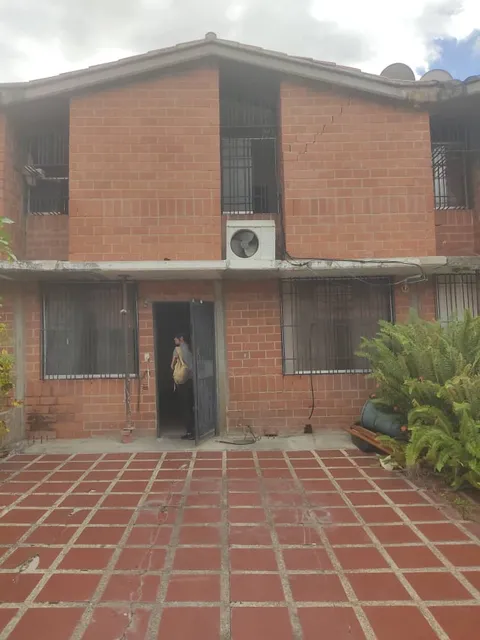 En Venta Chalet Para Remodelar Nueva Casarapa Ai