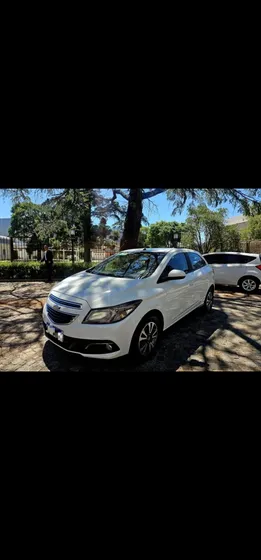 Chevrolet Onix 1.4 Effect 98cv
