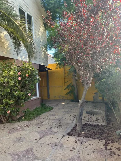 Bella Casa En Pasaje Los Espinos Larapinta Lampa