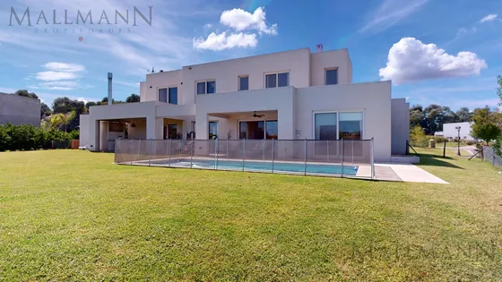 Venta Casa En Pilará En La Calesa Vista Golf 4 Dormitorios
