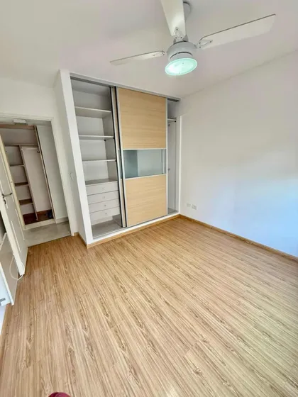 Departamento En Alquiler Con Cochera, San Fernando