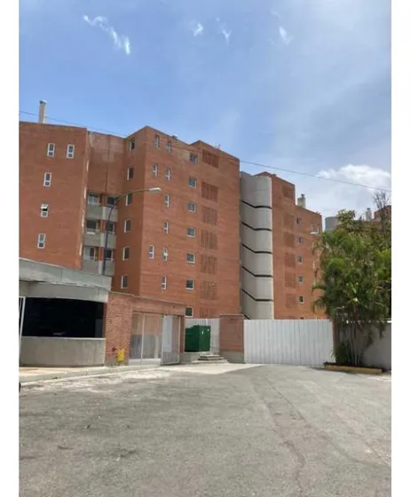 Vendo Apartamento 169m2 3h/3b/3pe Los Samanes 4195