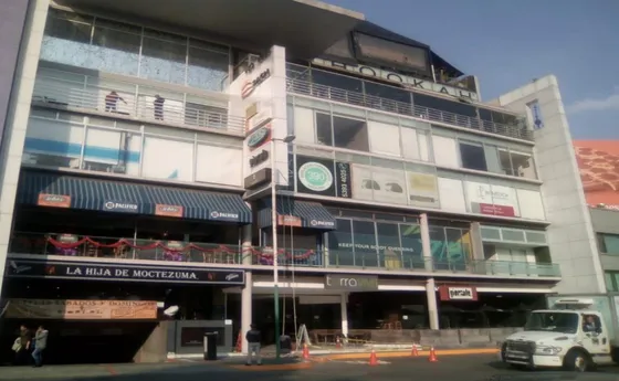 Se Renta Local Comercial  En Satélite