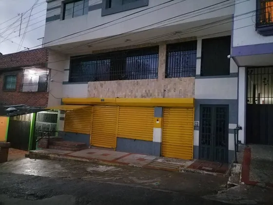 Lh Se Vende Galpón En La Ermita 