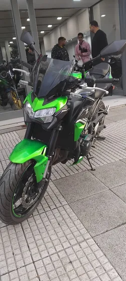Kawasaki Z 900 2021 Performance Bikes