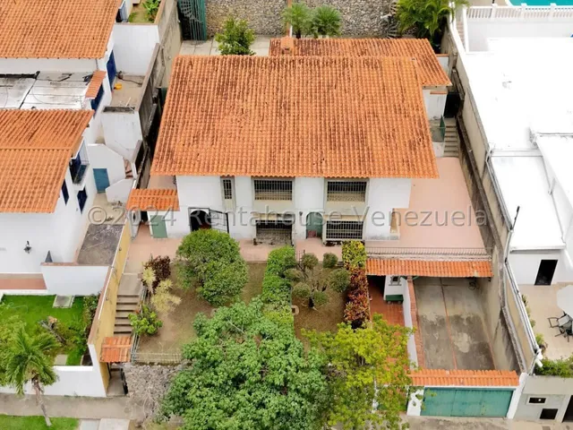 Quinta En Venta Calle Cerrada Prados Del Este Yf