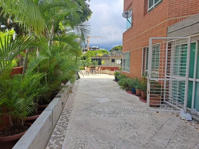 Venta Apartamento Piso Bajo - Las Mercedes Calle La Cinta