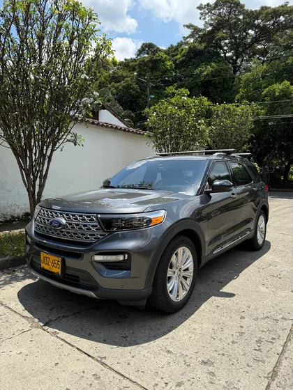 Ford Explorer 2.3 Limited 4x4