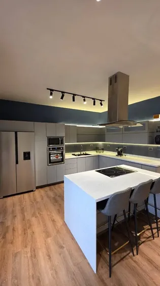 Apartamento Remodelado En Los Mangos Res. Costas Del Sol Con Planta 100% Y Pozo Mc