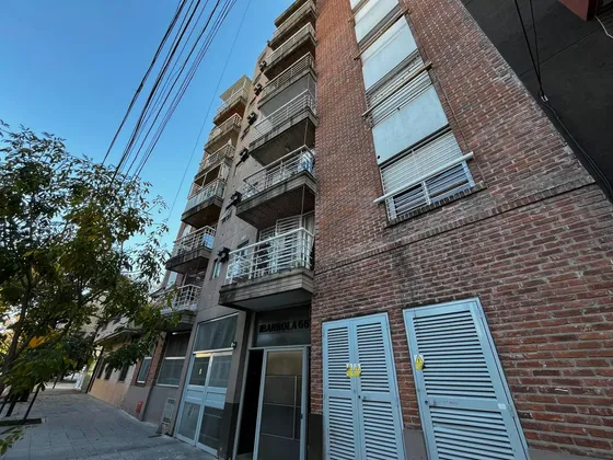 Venta/alquiler 2 Ambientes Liniers 
