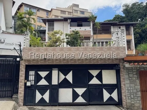 Agp Casa De 436 Mts De Terreno En Venta En El Marqués, Con Terraza Y Hermosa Vista 25-23625 Ys 