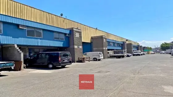Nethaus Vende Excelente Bodega En Quilicura