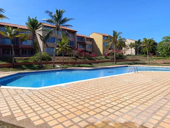 Amplio Apartamento Ubicado En Puerto Real, En Planta Baja Y Con Acceso A La Playa