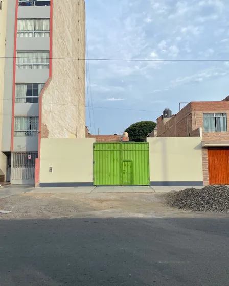Alquiler De Local Comercial 250m2