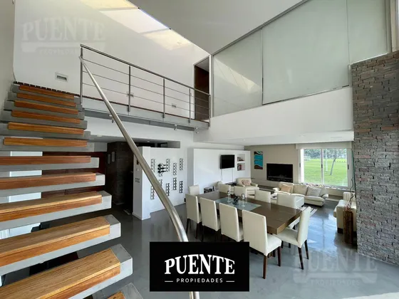 Casa En Venado 1 Con Fondo Al Golf