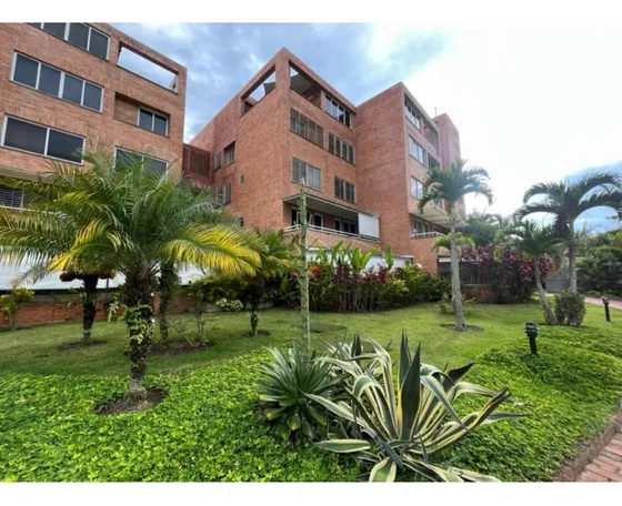 Se Vende Apto121m² 2h/3b/2p Loma Linda
