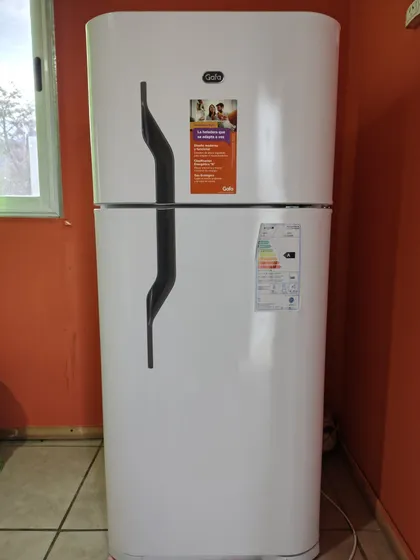Heladera Con Freezer Gafa Hgf358 Afb Blanca Con 282l