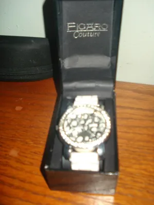 Reloj figaro couture quartz precio sale