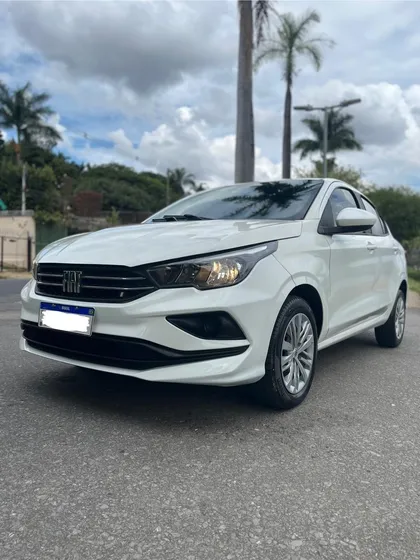 Fiat Cronos 1.3 Drive Flex Aut. 4p