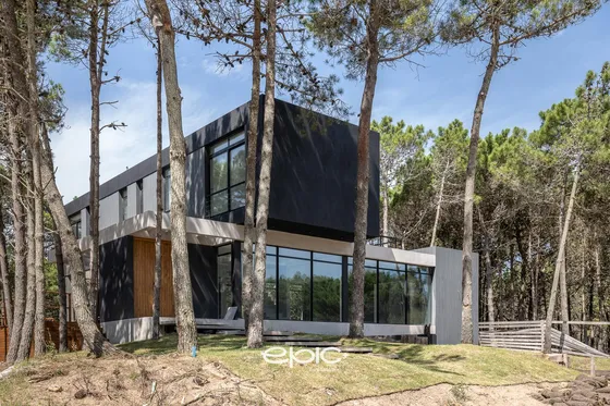 Venta Casa 7 Ambientes. Villarobles