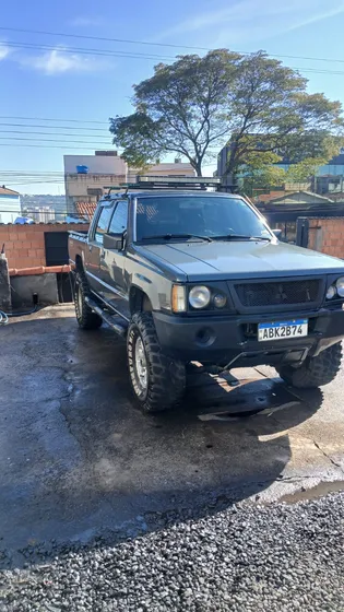Mitsubishi L200 2.5 Gl Cab Dupla 4x4 4p