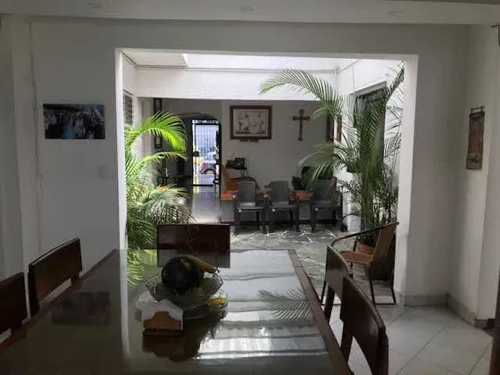 Venta Casa Lote Hostal Laureles