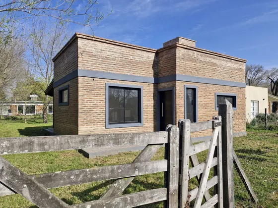Casa En Venta 1 Dorm En Lomas Altas Chascomus