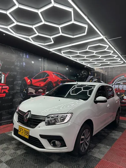 Renault Sandero 1.6 Exclusive