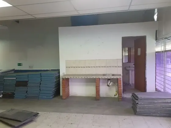 Jhonny Vende Locales Comerciales Terrazas De Castillito San Diego 190 M2 Doble Nivel Mjc