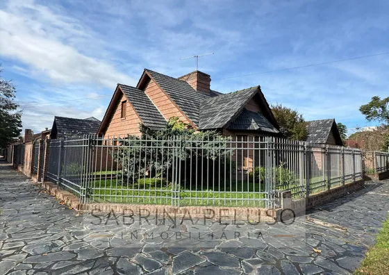 Venta Casa 7 Ambientes Moreno Centro