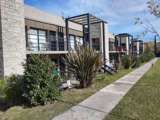 Departamento En Venta - 1 Dormitorio 2 Baños - 60mts2  - Exaltacion De La Cruz