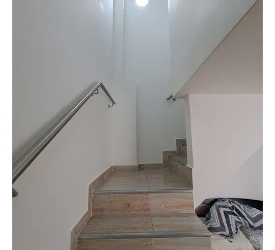Vendo Duplex En Barrio La Gloria En Itagui Excelente Ubicación 