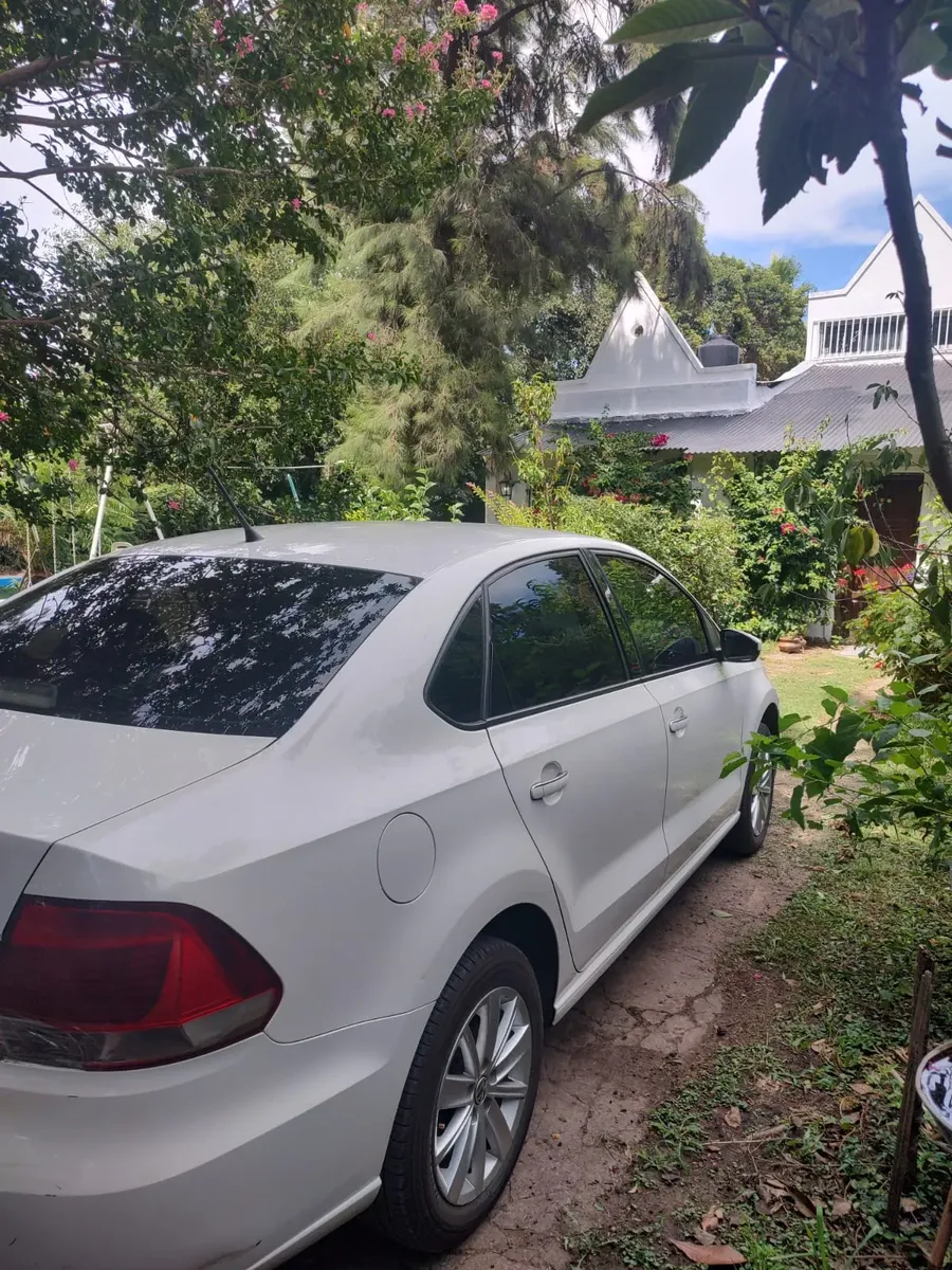 Volkswagen Polo 1.6 Comfortline505611623576391687