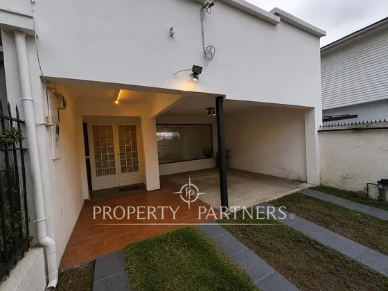 Casa Con Gran Terreno En Exclusivo Sector De San M...