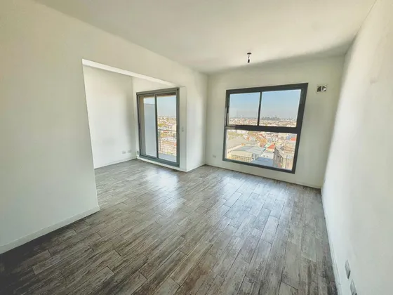 Venta Monoambiente A Estrenar Con Piscina Y Vista Abierta