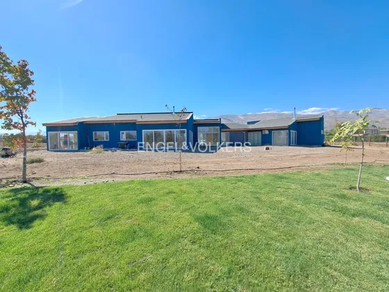 Las Brisas. Luminosa Con Amplios Espacios, Piscina Y Jardín