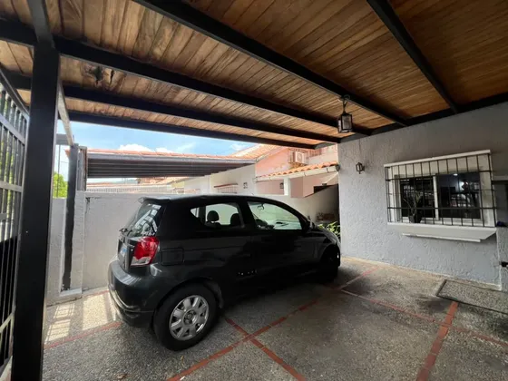 Casa Quinta En Venta - Res. Las Quintas Del Norte, Naguanagua